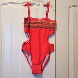 Girls one piece bathing suit
